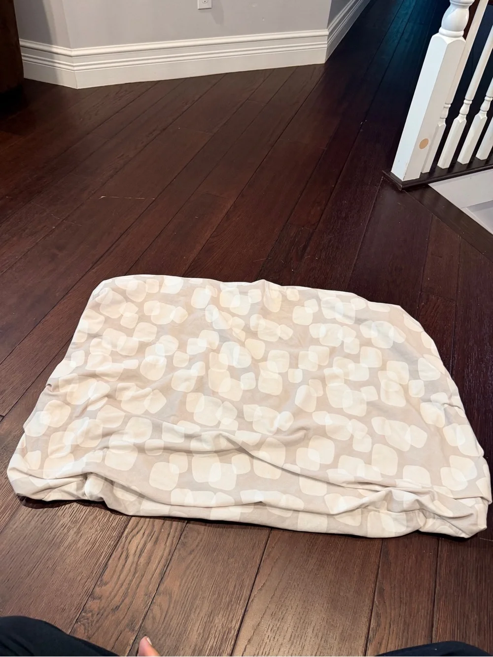 4moms Neutral Geometric Fitted Sheet - Cream and White